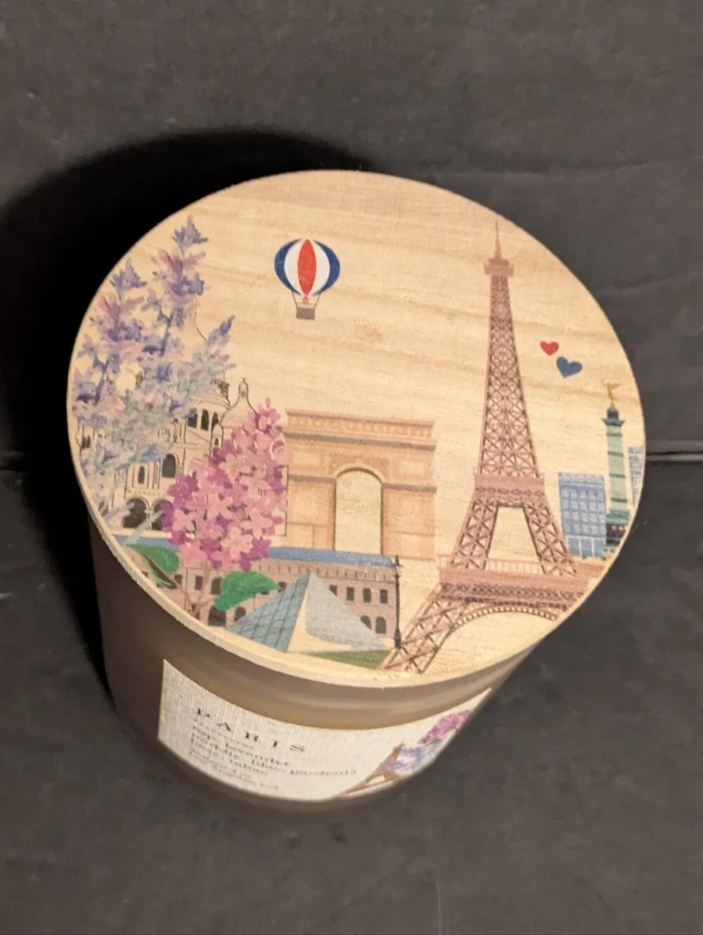 Flora Classique Paris Scented Candle Lavender Middle Gardenia Lilac Base Tabac